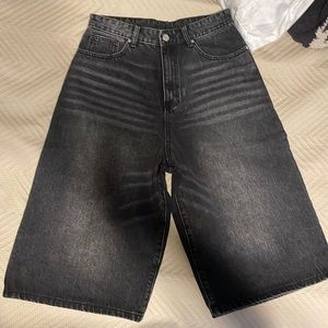 Basket case bench shorts